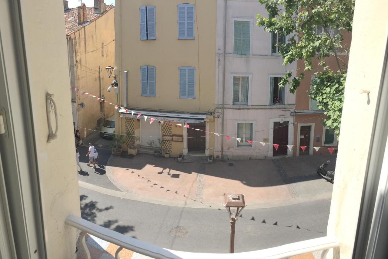 Excellent Au Cœur Historique De Fréjus